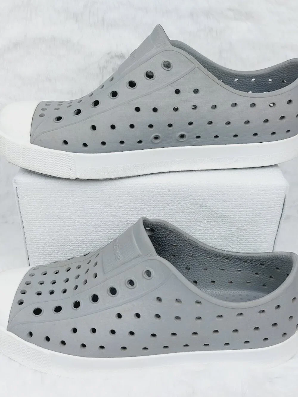Native Girl's Gray White Jefferson EVA Slip-On Water Slip-On Sneaker Size 3